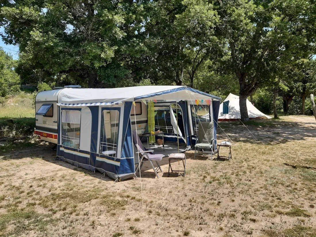 les-joncquiers-st-martin-de-castillon-nrl8l