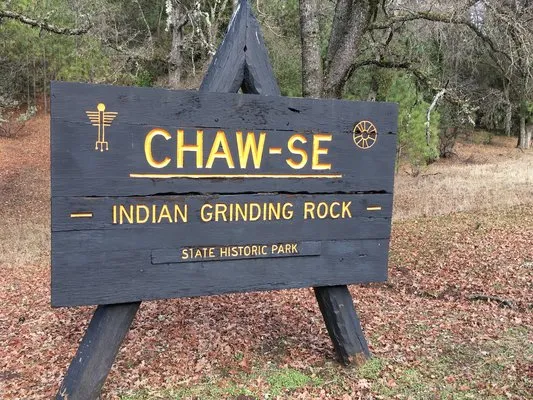 indian-grinding-rock-state-park-pine-grove-qchs6