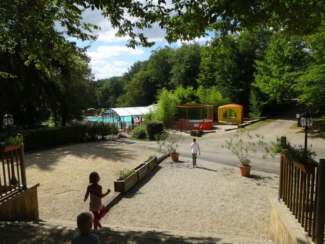 le-vezere-perigord-tursac-dordogne-k2cjx