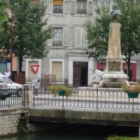 municipal-de-coucourelle-pernes-les-fontaines-vaucluse-jhjph