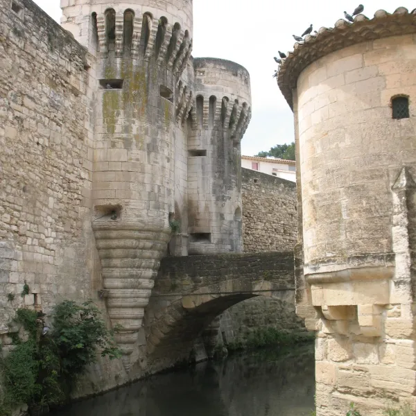 municipal-de-coucourelle-pernes-les-fontaines-vaucluse-tiaf3