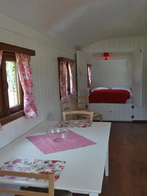camping-eauzone-hotton-7mftk