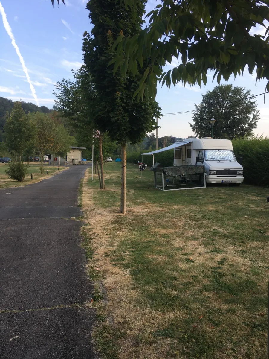 camping-eauzone-hotton-a8pew