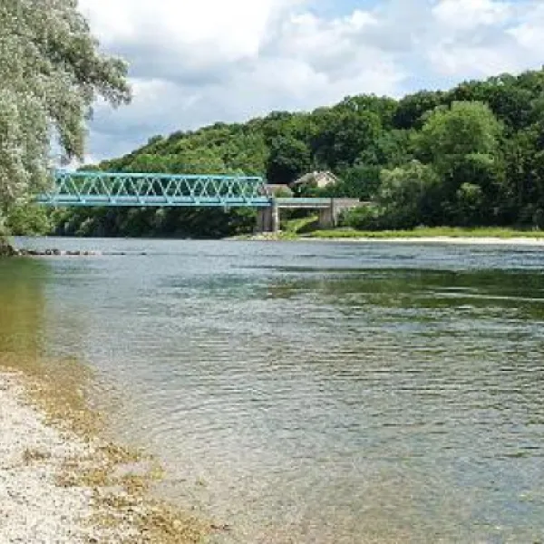 camping-les-bords-du-doubs-jura-fucpi