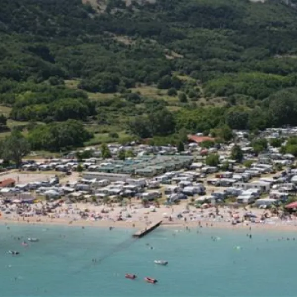 camp-zablace-baska-fv4uq