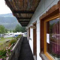 camping-lienzer-dolomiten-strassen-zjljk