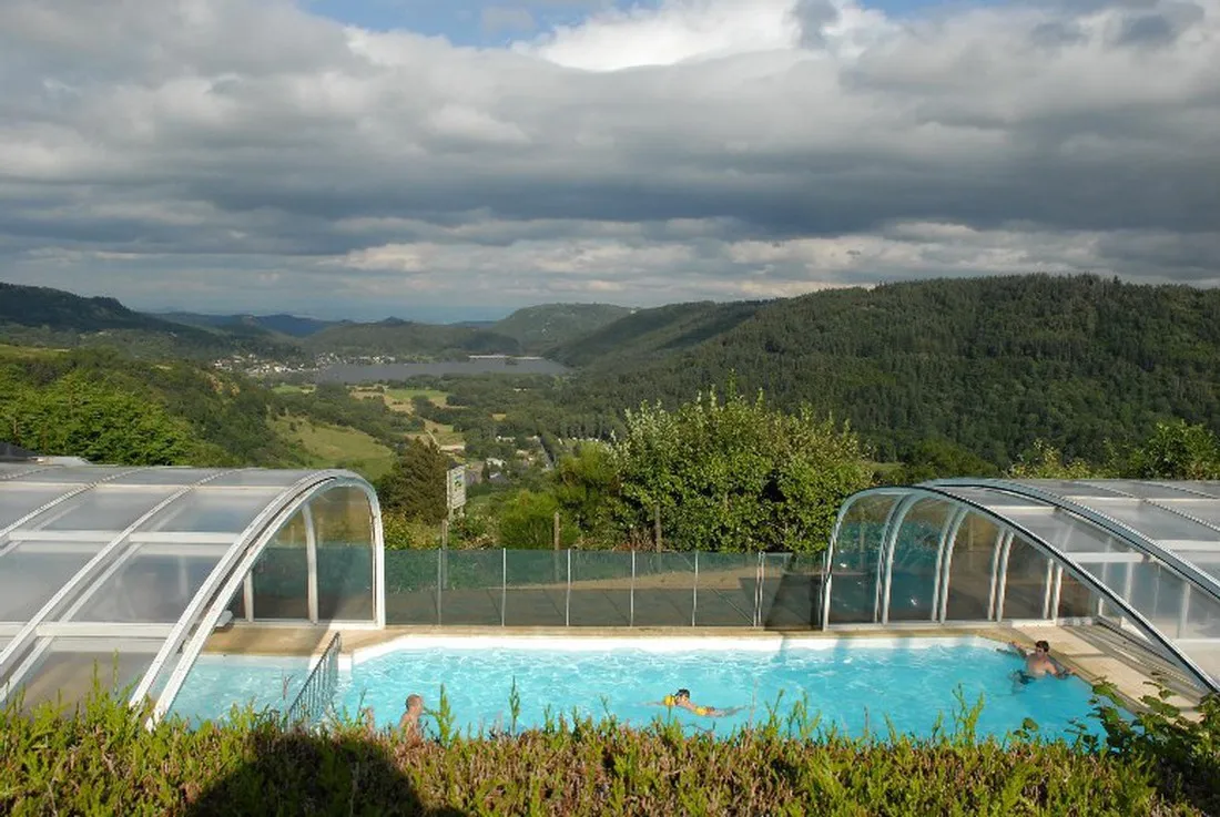 camping-de-serrette-chambon-sur-lac-clnu4