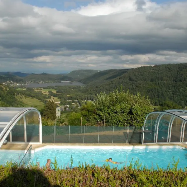 camping-de-serrette-chambon-sur-lac-clnu4