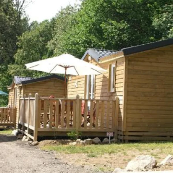 camping-de-serrette-chambon-sur-lac-xsatd