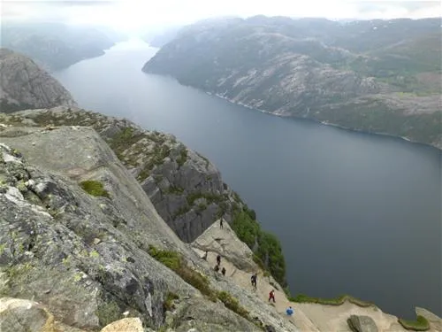 camping-preikestolen-jorpeland-yirbw