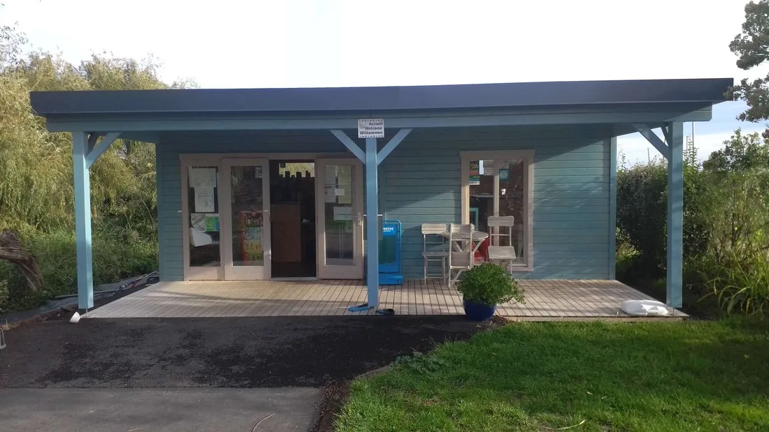 camping-ferme-du-bord-de-mer-gatteville-phare-6pl06