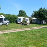 camping-ferme-du-bord-de-mer-gatteville-phare-lanaz