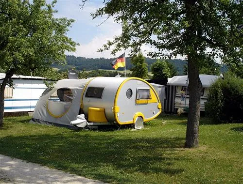 camping-bergesruh-eckental-illhof-nqweb