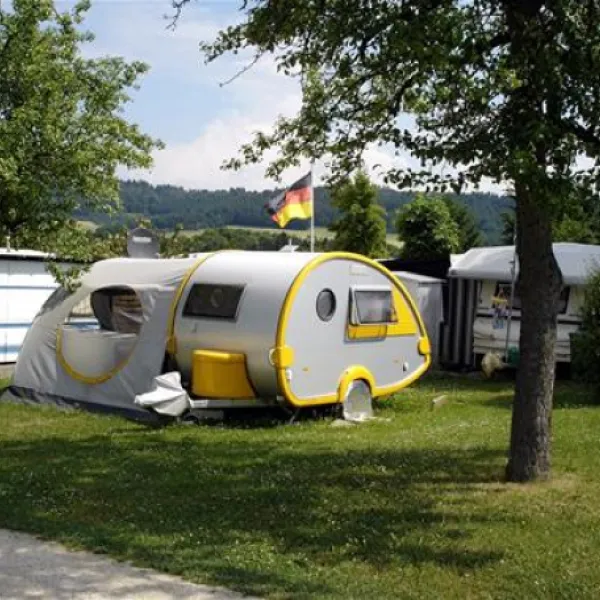 camping-bergesruh-eckental-illhof-nqweb