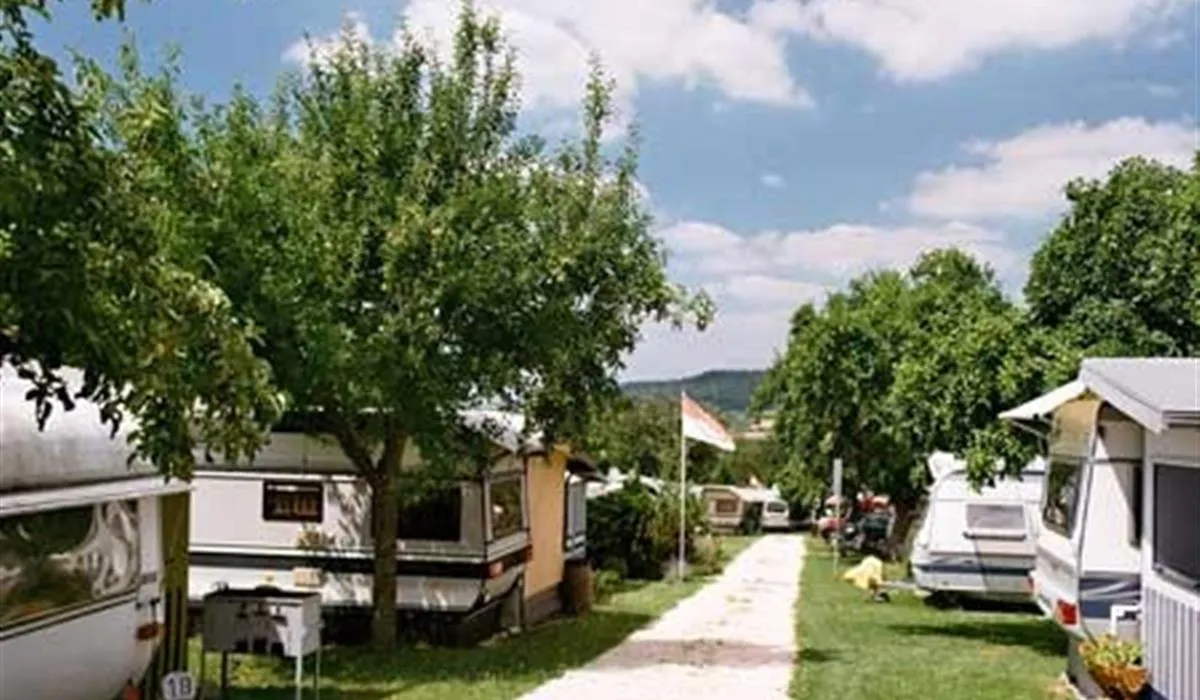 camping-bergesruh-eckental-illhof-nsoty