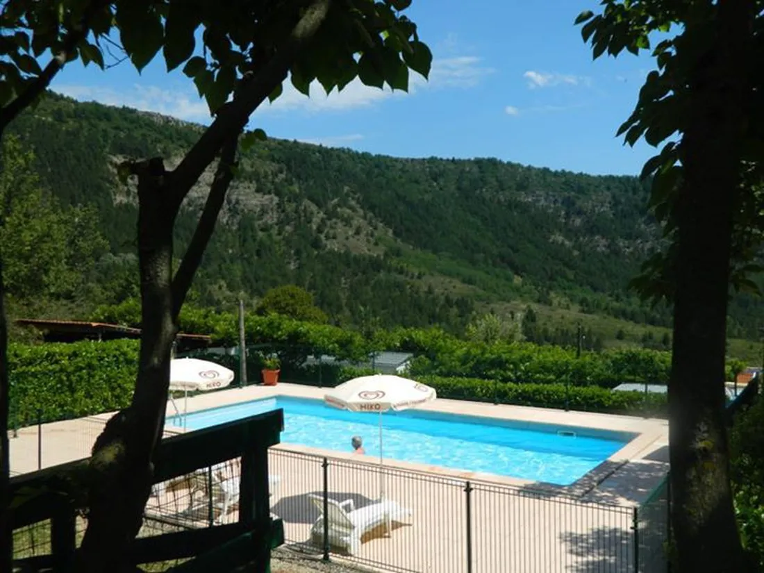 camping-les-chnes-ardche-18thd