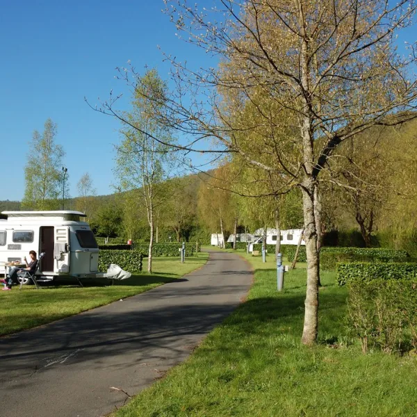 camping-municipal-les-bateaux-revin-79xn1