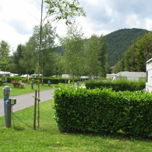 camping-municipal-les-bateaux-revin-qiqjn