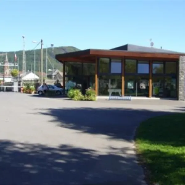 camping-municipal-les-bateaux-revin-qsytq