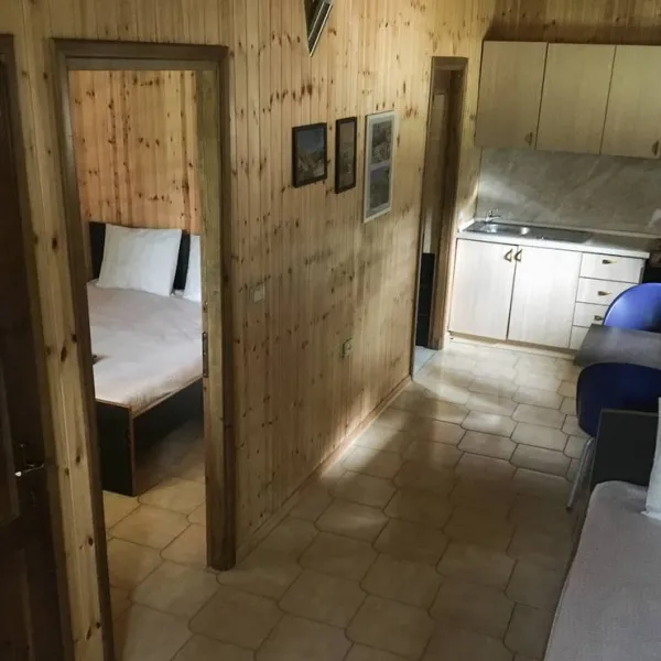 airflow-camping-dukat-a0zkx