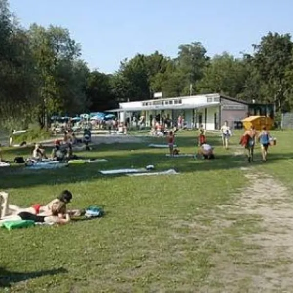 camping-am-achernsee-achern-k9xc1