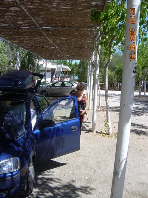 campsite-blue-dolphin-korinthos-u8tro