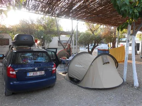 campsite-blue-dolphin-korinthos-xcwii