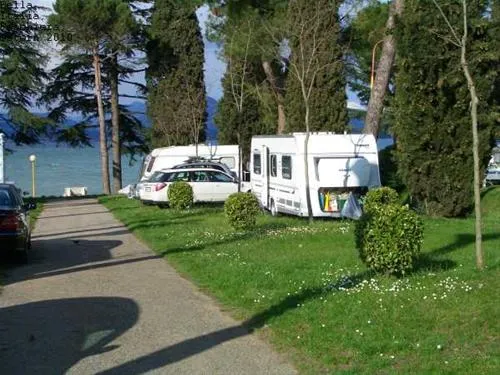 camping-bella-italia-peschiera-del-garda-a8qeo