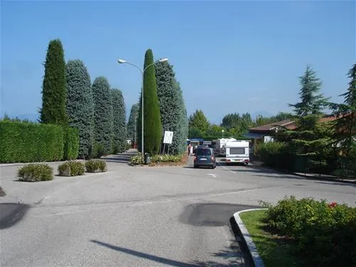 camping-bella-italia-peschiera-del-garda-eghfy