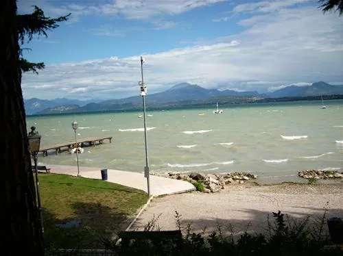 camping-bella-italia-peschiera-del-garda-fegny