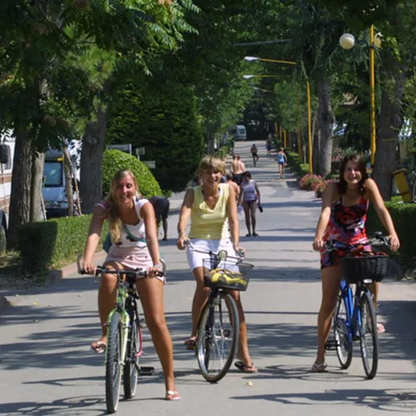 camping-bella-italia-peschiera-del-garda-ky2hd
