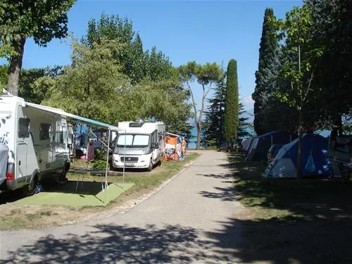 camping-bella-italia-peschiera-del-garda-rrx4t