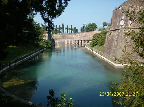 camping-bella-italia-peschiera-del-garda-tovg4