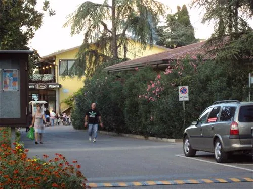 camping-bella-italia-peschiera-del-garda-vp3ix