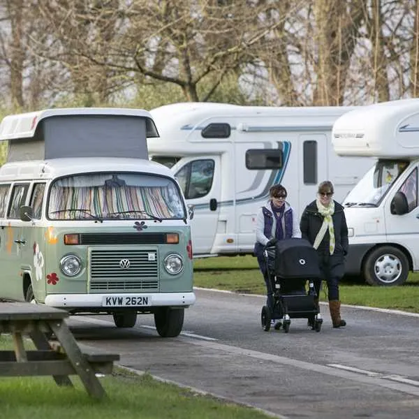cardiff-caravan-park-pontcanna-cardiff-ucuxj