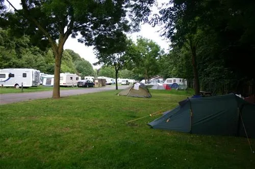 cardiff-caravan-park-pontcanna-cardiff-xrn8r