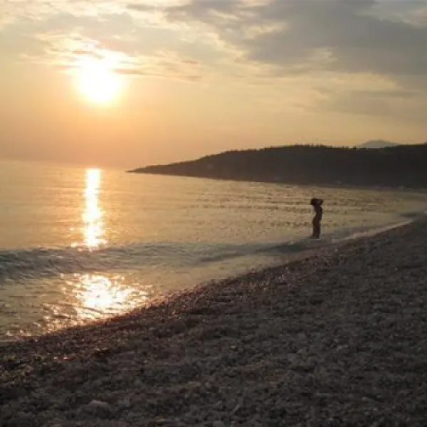 camping-livadh-himare-eyeum