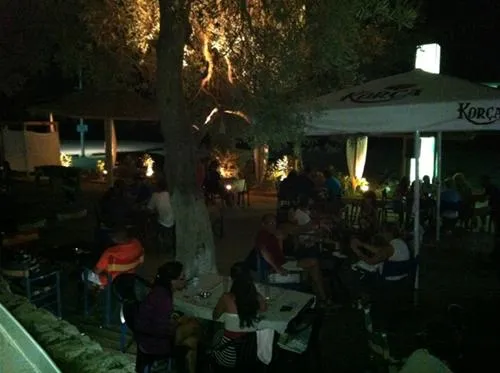 camping-livadh-himare-go30s