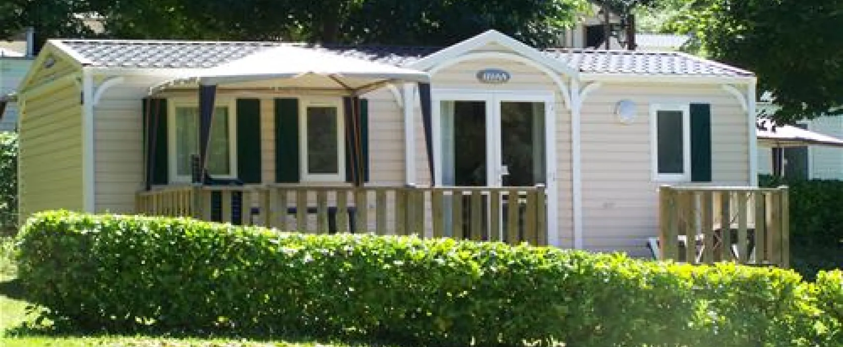 Camping - Les Pins  
