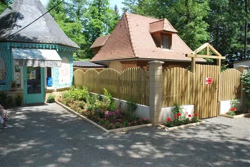 camping-les-pins-payrac-ww7mm
