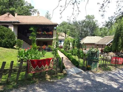 camping-zornica-house-bacevac-belgrade-alubd