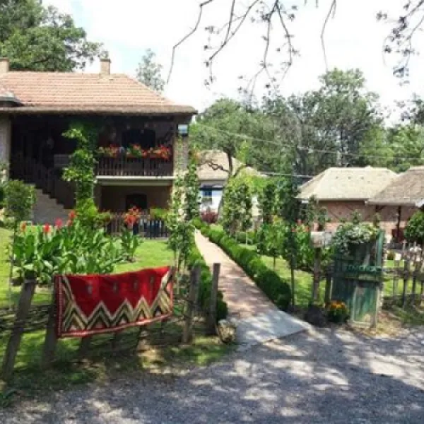 camping-zornica-house-bacevac-belgrade-alubd