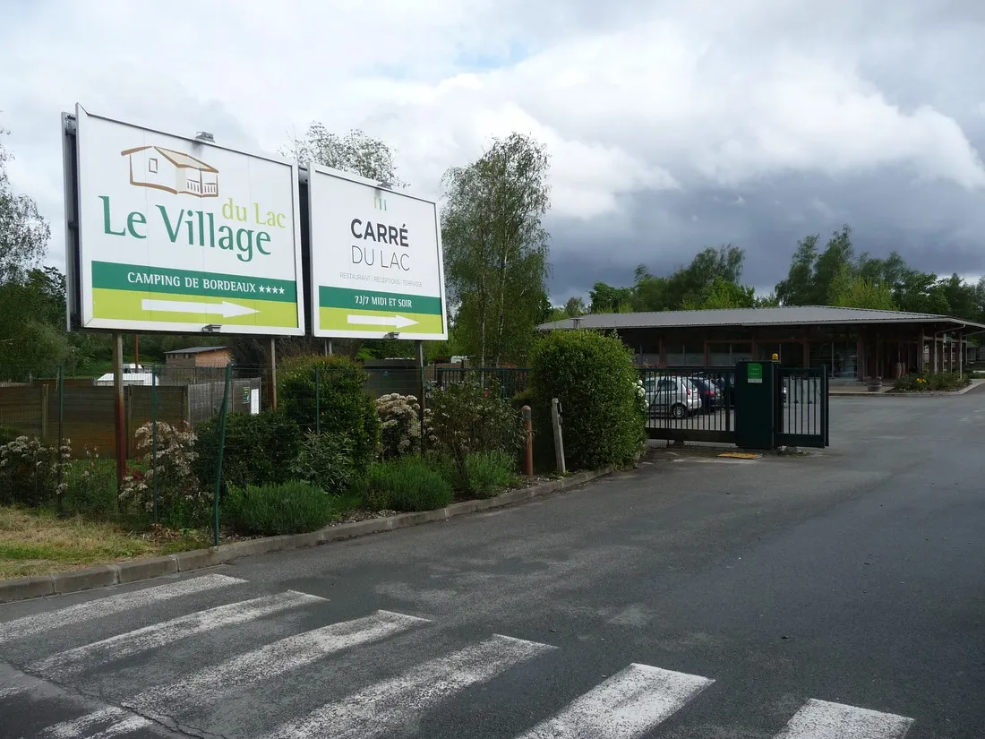 village-du-lac-bordeaux-k6gwq
