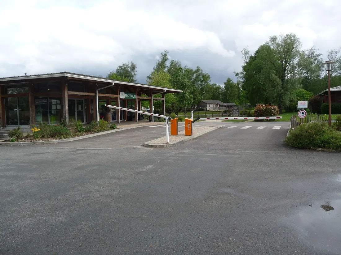 village-du-lac-bordeaux-yfqi6