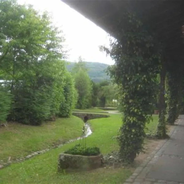 nibelungencamping-am-schwimmbad-frth-cjpla