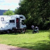 nibelungencamping-am-schwimmbad-frth-ngscu