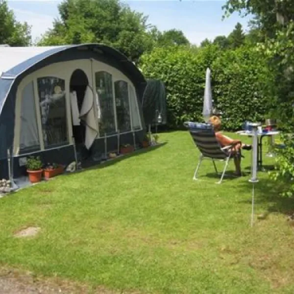 nibelungencamping-am-schwimmbad-frth-qzjhd