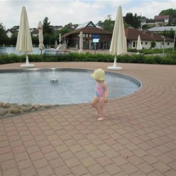 nibelungencamping-am-schwimmbad-frth-tw6ax
