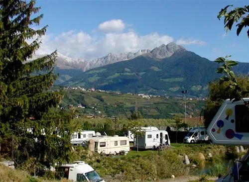 camping-via-claudia-augusta-algund-bei-meran-ddct7