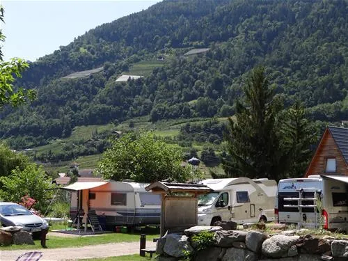 camping-via-claudia-augusta-algund-bei-meran-rypwh